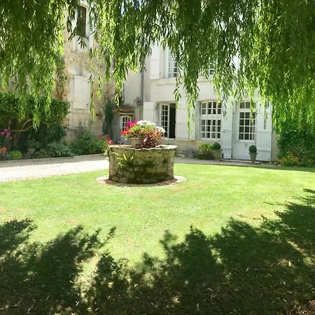 La Maison Du Pont 3*
