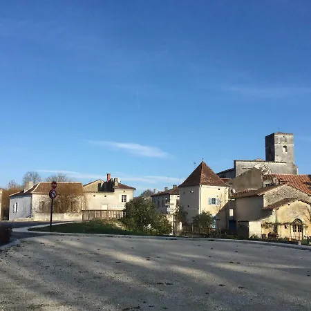 La Maison Du Pont Bed & Breakfast